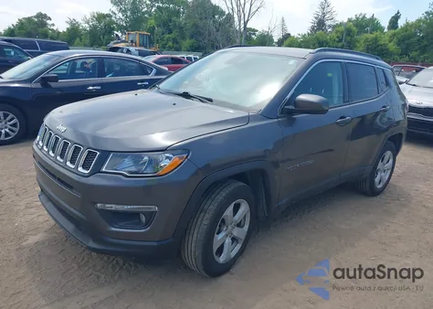 2021 Jeep Compass Latitude 4X4 из США, поврежденный, VIN 3C4NJDBBXMT595716
